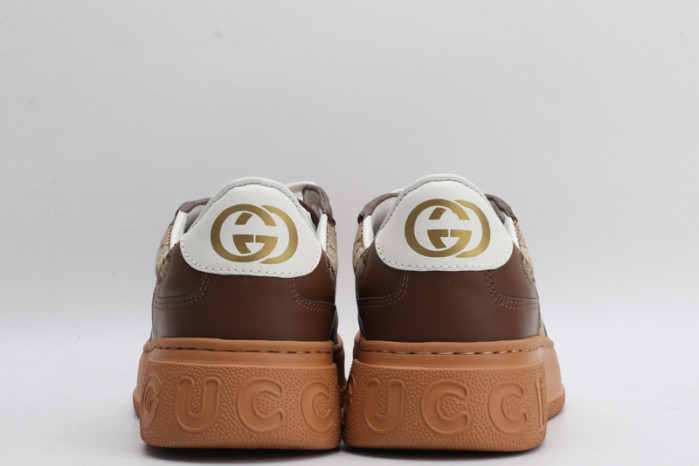 GC LOW-TOP SNEAKER