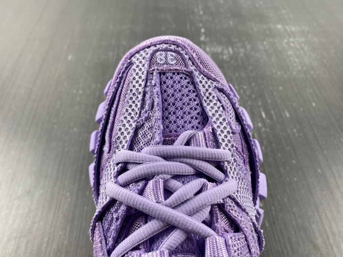 BL TRAINERS TRACK