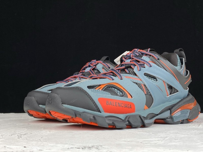BL TRAINERS TRACK