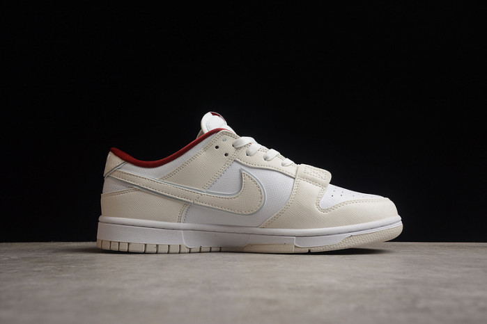 Nike DUNK LOW SE 