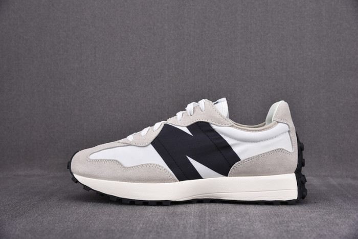 New Balance NB327E