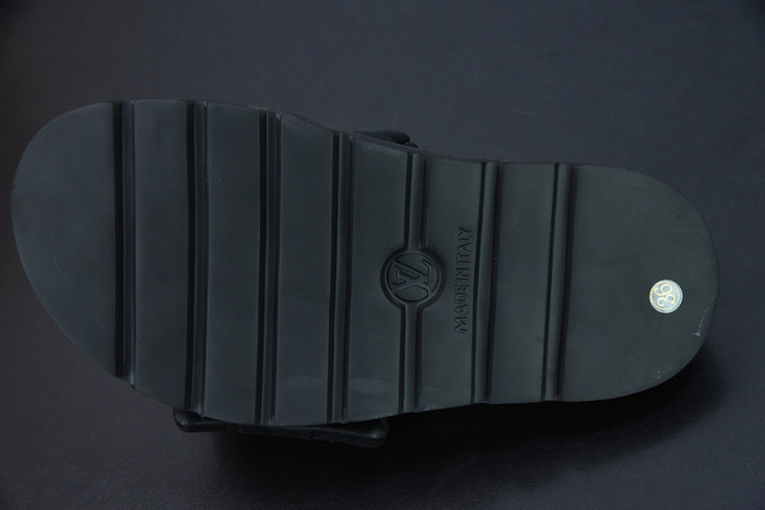 LVT SLIDE