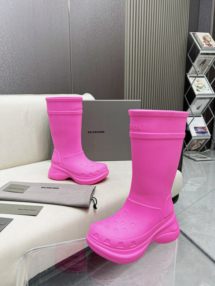 ba*len*cia*ga x Cr*0*s chunky rubber boots