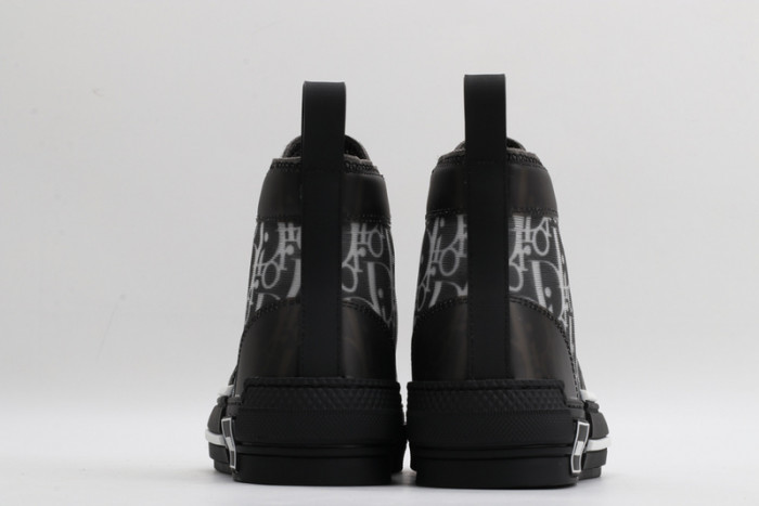 DR B23 OBLIQUE TOP SNEAKER
